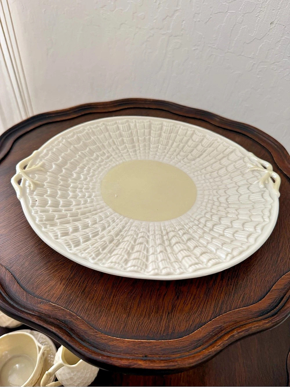 Belleek Basketweave Round Handled Serving Tray, White